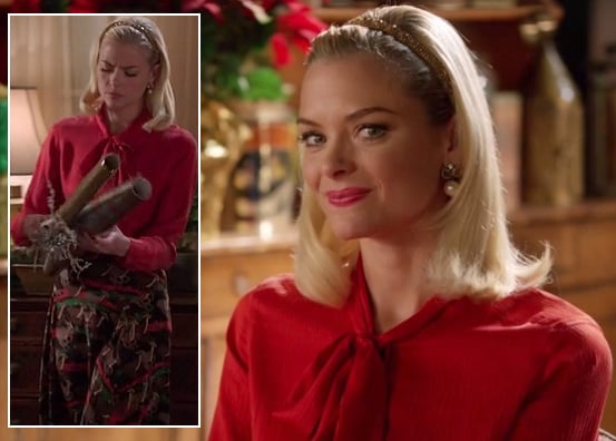 Lemon’s reindeer skirt and red blouse with neck tie on Hart of Dixie