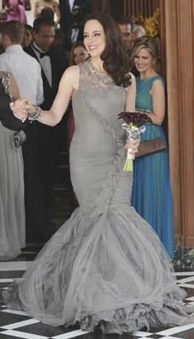 Victoria’s grey wedding dress on Revenge
