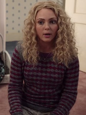 Carrie's grey and purple striped sweater on The Carrie Diaries