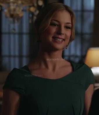 Emily Thorne's green dress on Revenge