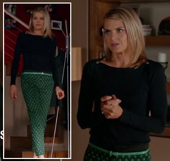 Jane's green patterned pants on Happy Endings