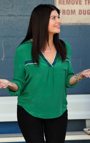 Penny's green top on Happy Endings