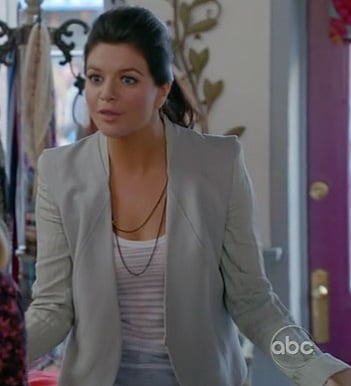 Penny’s grey blazer on Happy Endings
