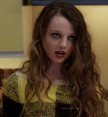 Dorrit's yellow and black square sweater on The Carrie Diaries