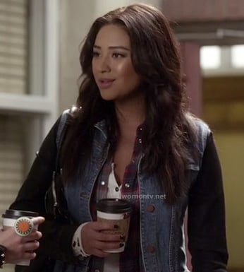 Emily's denim jacket on PLL