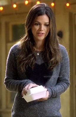 Rachel Bilsons grey and black heart sweater on Hart of Dixie