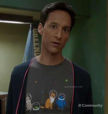 Abeds animal shirt with space helmets on Changnesia ep of Community