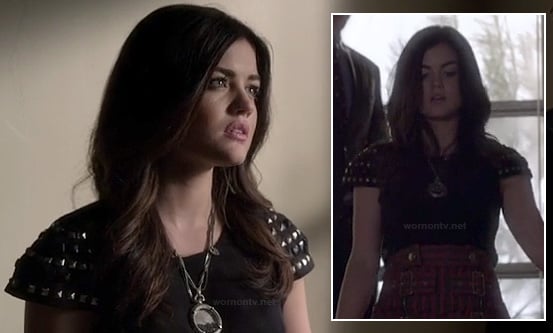 Aria's black tee with studded sleeves on PLL