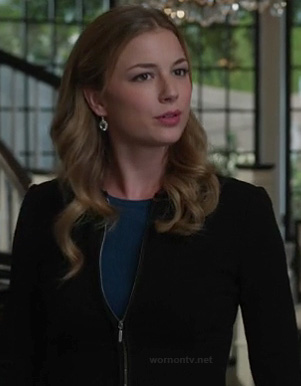 Emily’s black zip up jacket and teal blue sweater on Revenge