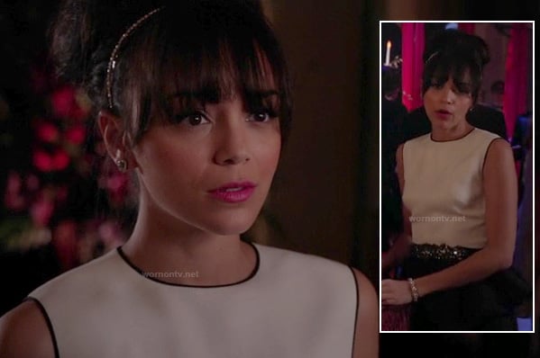 Ashley's black and white outfit on Revenge