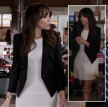 Ashley's black blazer with high back on Revenge