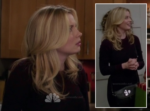Britta’s dark red sweater and black bird purse on Community
