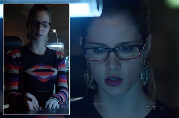 Felicity's striped sleeve sweater on Arrow