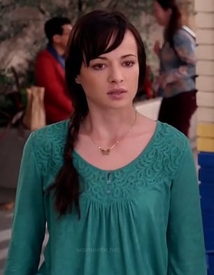 Jenna’s green lace top on Awkward
