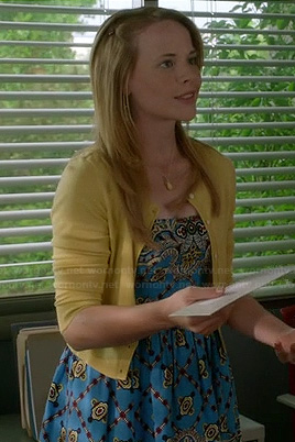 Daphne’s blue bandana printed dress with yellow cardigan on Switched at Birth