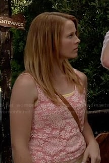 Daphne’s pink and white lace tank top on Switched at Birth