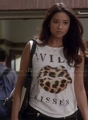 Emily's Wild Kisses lips tee on PLL