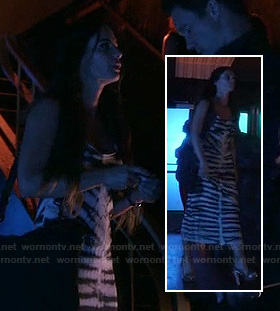 Fiona’s black and white tie dye midi dress on Burn Notice