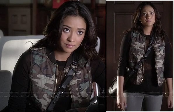 Emily's green camouflage sleeveless jacket on PLL