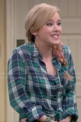 Lennox’s blue/green plaid tie front shirt on Melissa and Joey