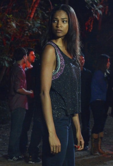 Shana's purple embroidered tank top on PLL