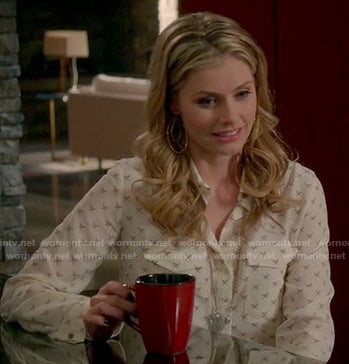 Taylor’s crossed swords print shirt on Devious Maids