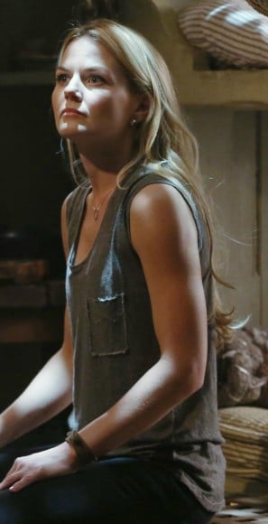 Emma Swan's grey muscle tee on OUAT