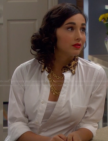 Mandy’s white shirt with leopard fur collar on Last Man Standing