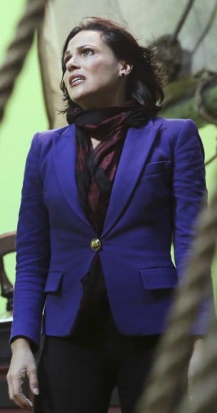 Regina's blue blazer on OUAT