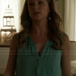 Emily’s sky blue sleeveless top on Revenge