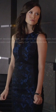Isabelle’s blue and black patterned dress on Arrow
