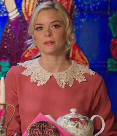 Lemon's pink blouse with crochet collar on Hart of Dixie