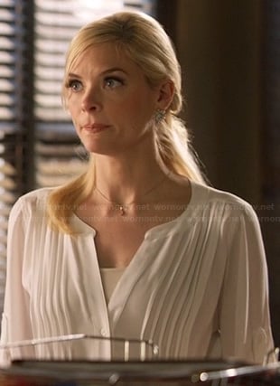 Lemon’s white pleated blouse on Hart of Dixie