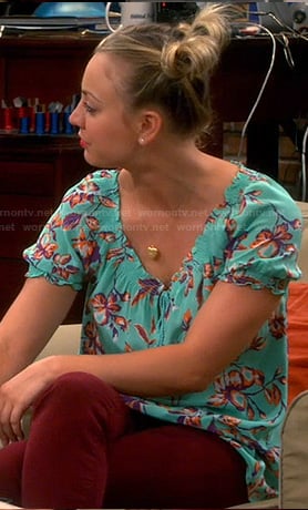 Penny’s aqua green floral print tie front top on The Big Bang Theory