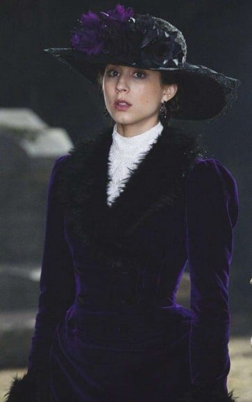 Spencer Hastings Halloween Costume on PLL 2013