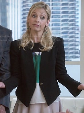 Sydney’s green printed top and black blazer on The Crazy Ones