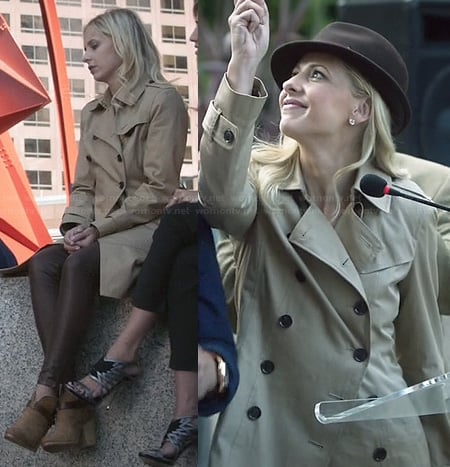 Sydney’s trench coat and ankle boots on The Crazy Ones