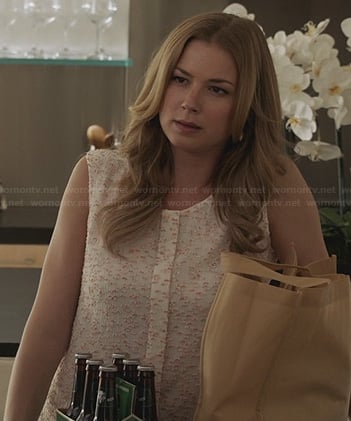 Emily’s textured top on Revenge