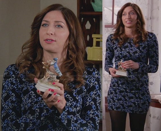Gina’s printed long sleeve mini dress for Thanksgiving on Brooklyn Nine-Nine