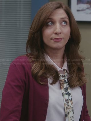 Gina’s cat tie on Brooklyn Nine-Nine