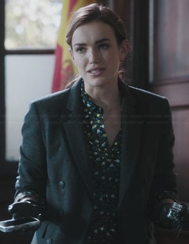 Jemma’s floral shirt and grey blazer on Agents of SHIELD