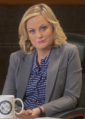 Leslie’s navy blue polka dot shirt on Parks and Recreation