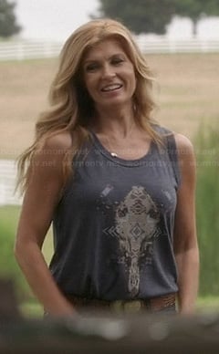 Rayna’s grey graphic tank top on Nashville