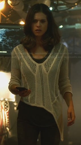 Alex’s white mesh panel asymmetric sweater on Nikita