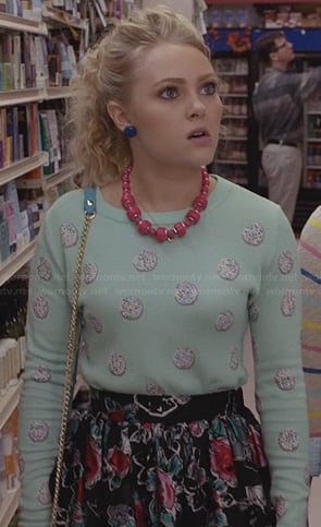 Carrie's green and silver polka dot sweater on The Carrie Diaries