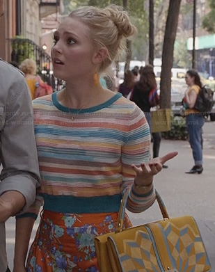 Carrie's striped crop sweater on The Carrie Diaries