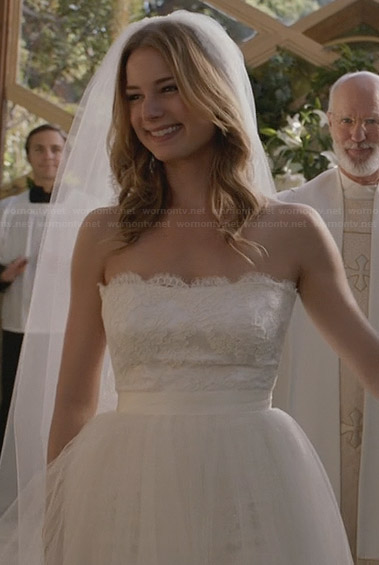 Emily’s wedding dress on Revenge