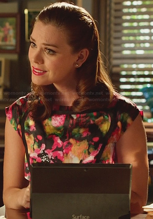 AnnaBeth’s black floral dress on Hart of Dixie