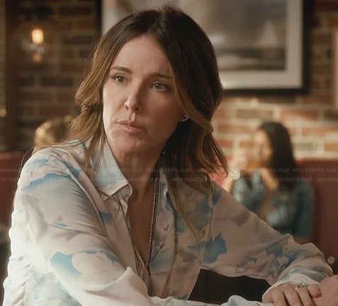 Ellie’s cloud print blouse on Cougar Town