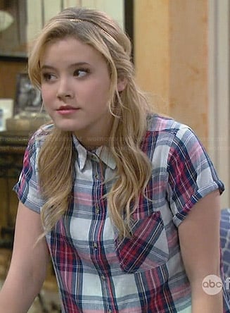 Lennox’s plaid short sleeve shirt on Melissa and Joey